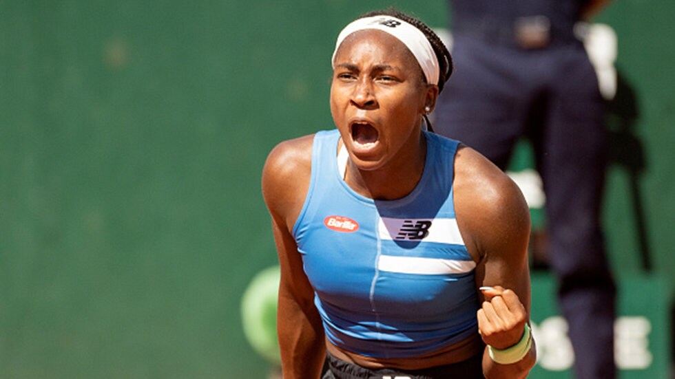Gauff rallies to down Andreeva and advance to Round of 16 