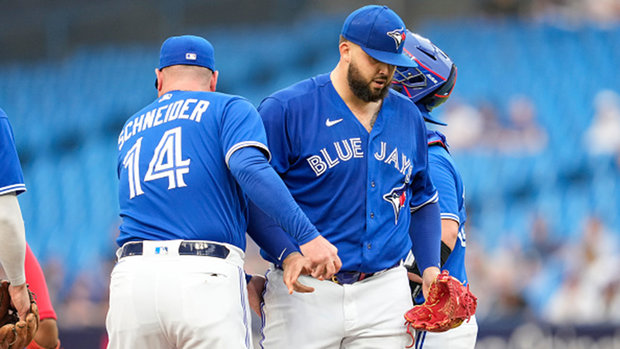 Phillips: Blue Jays need to rebuild Manoah back up mentally and mechanically