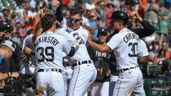 Brian Dutcher, Lamont Butler throw out first pitch at Padres game