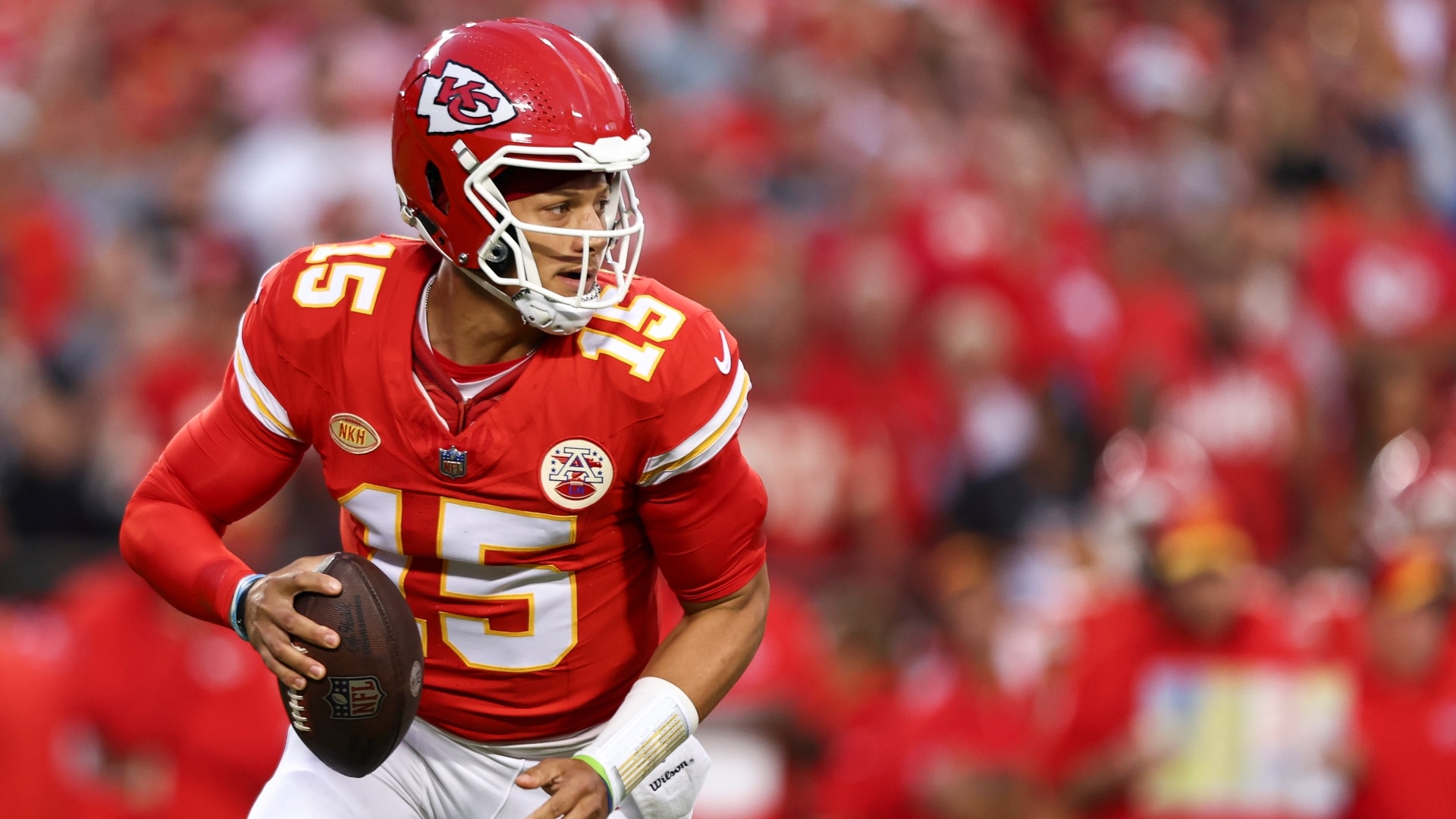 Chiefs' Patrick Mahomes happy for reworked deal, chance to keep winning  Super Bowls in KC