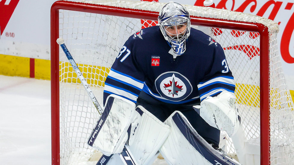 Jets have a ‘good meeting’ with Hellebuyck’s camp