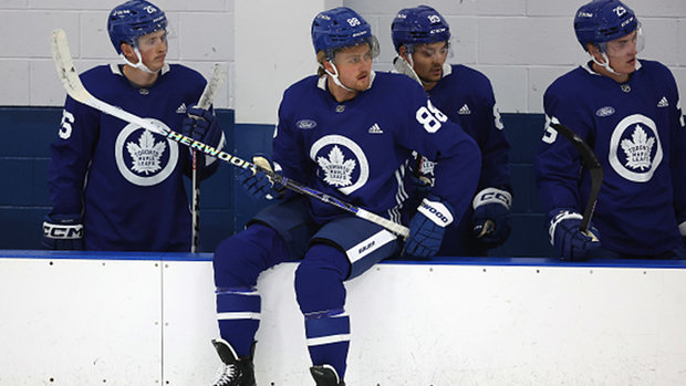 How will Leafs lines take shape throughout camp? 