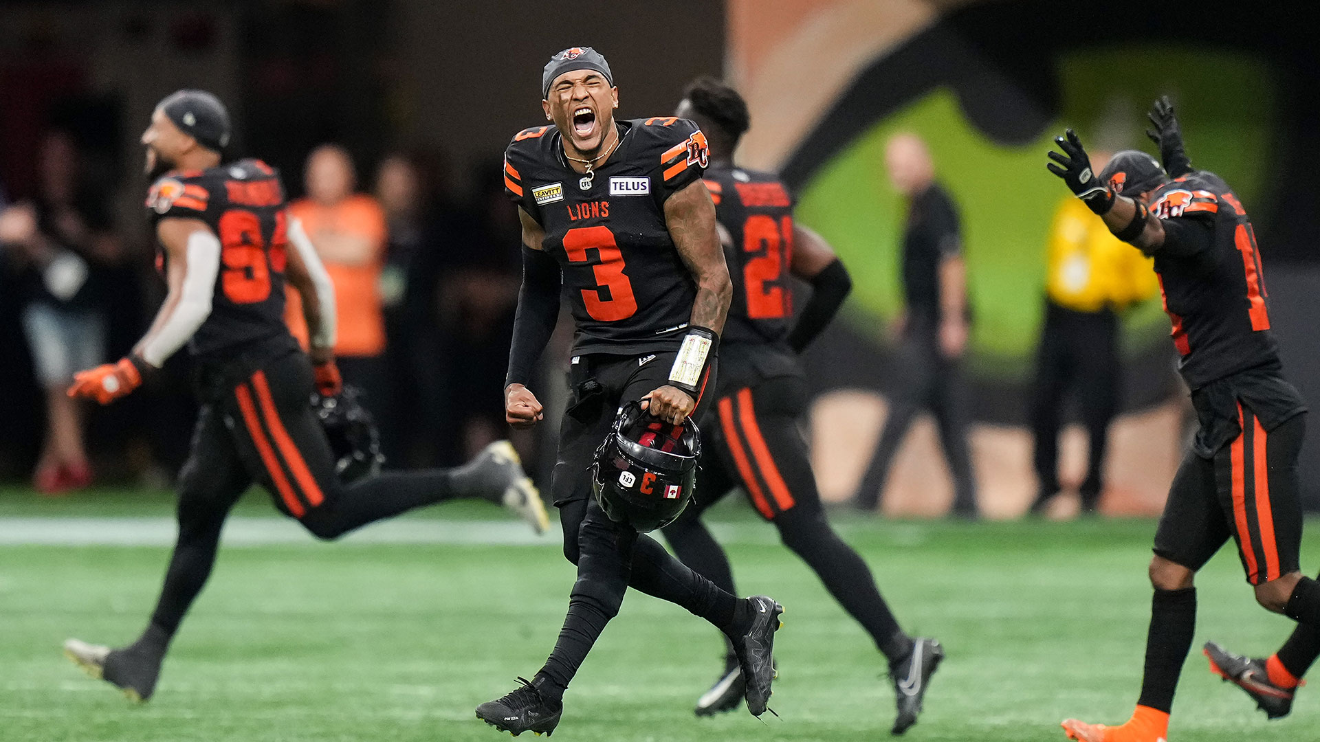 Stampeders clinch playoff berth, avoid season sweep with win over Lions