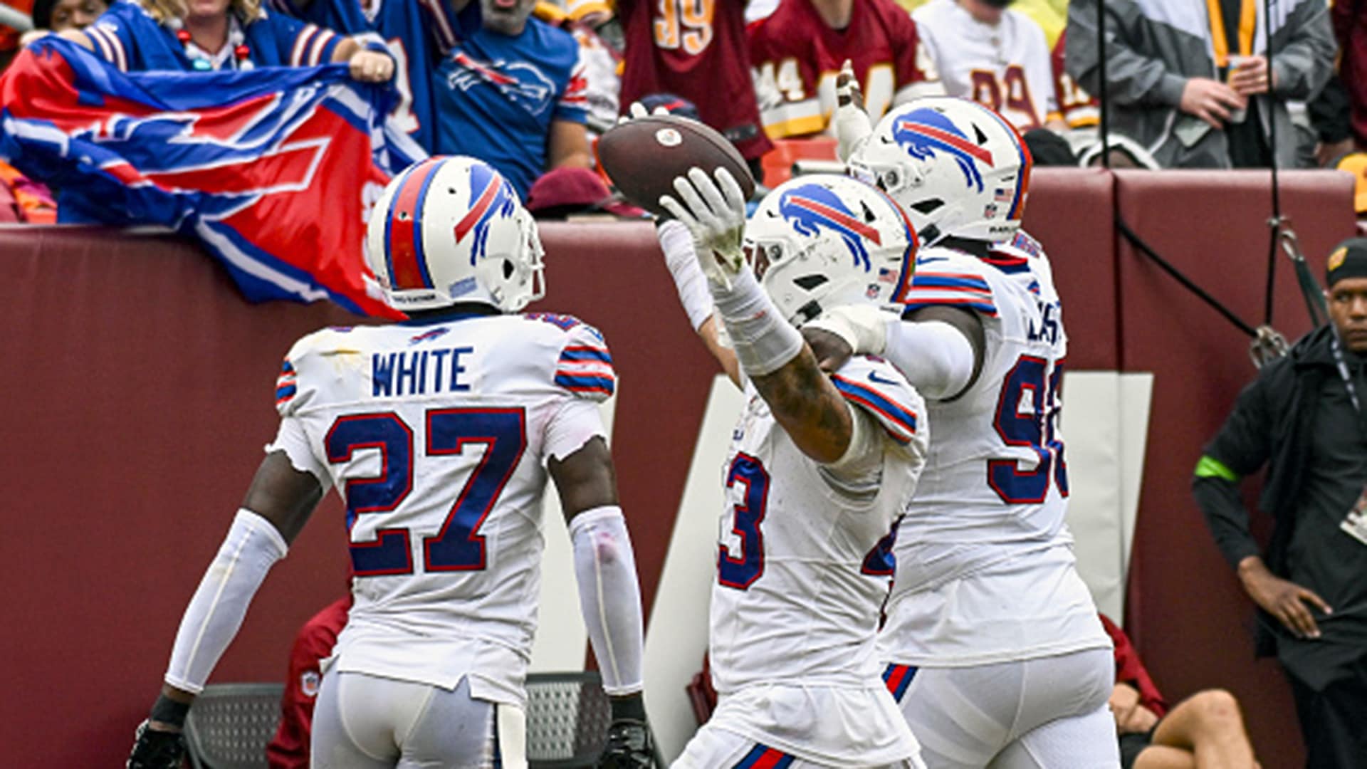 Bills' dominant defensive showing started up front