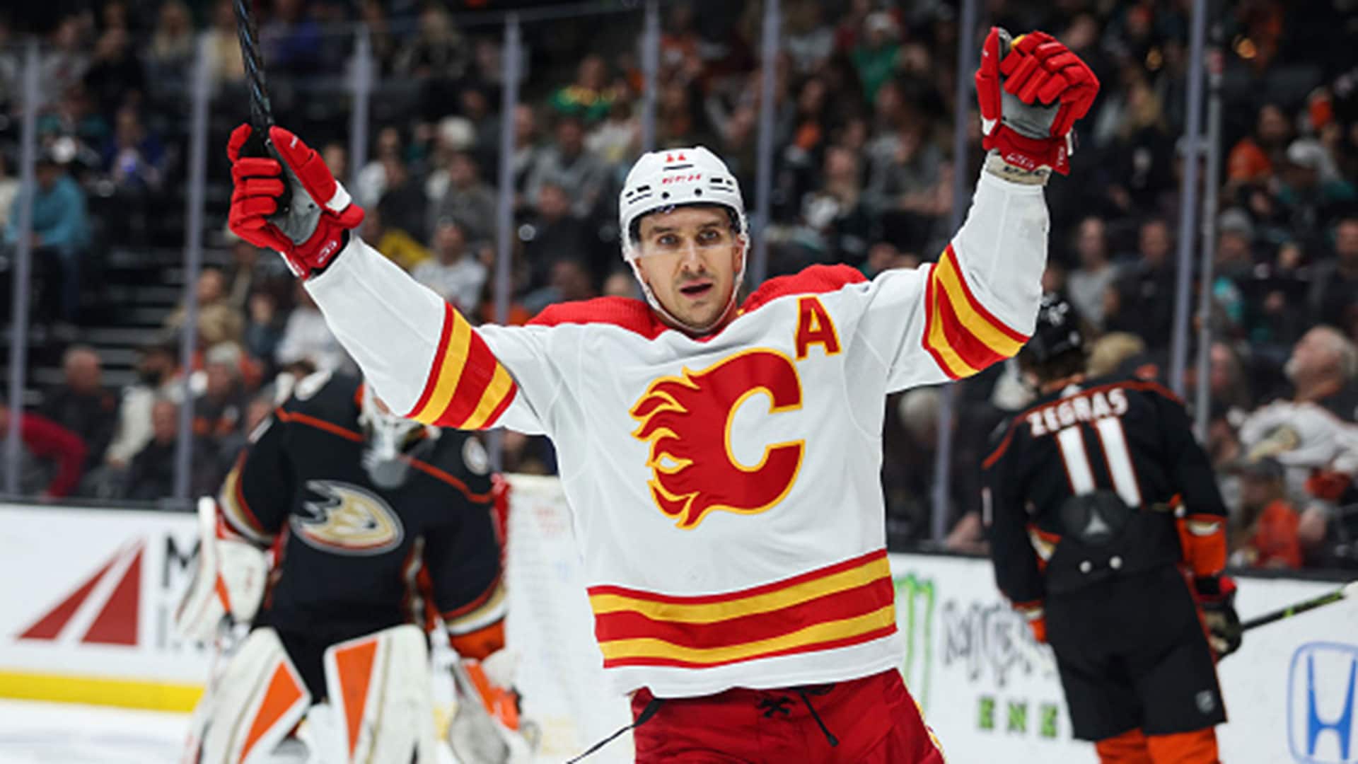 NHL free agency live updates: Latest signings, rumors, trades and