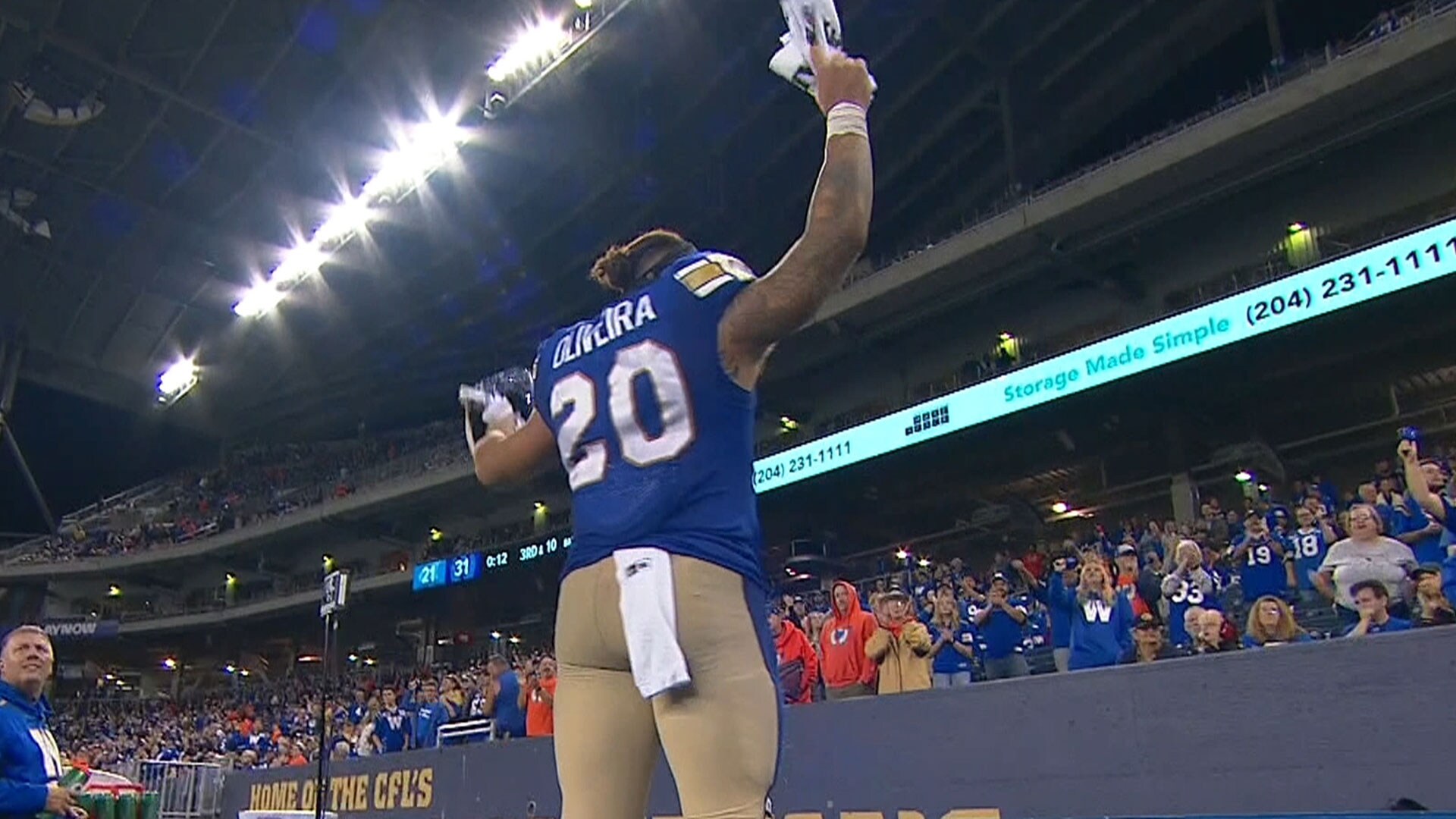 Oliveira powers Blue Bombers to Grey Cup berth, sets up match