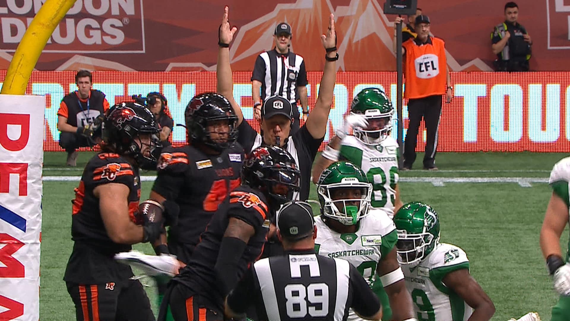 Big Time Football is Back: Canada Hits the Field for the 2022 CFL ON TSN  Season, Kicking Off June 9 - Bell Media