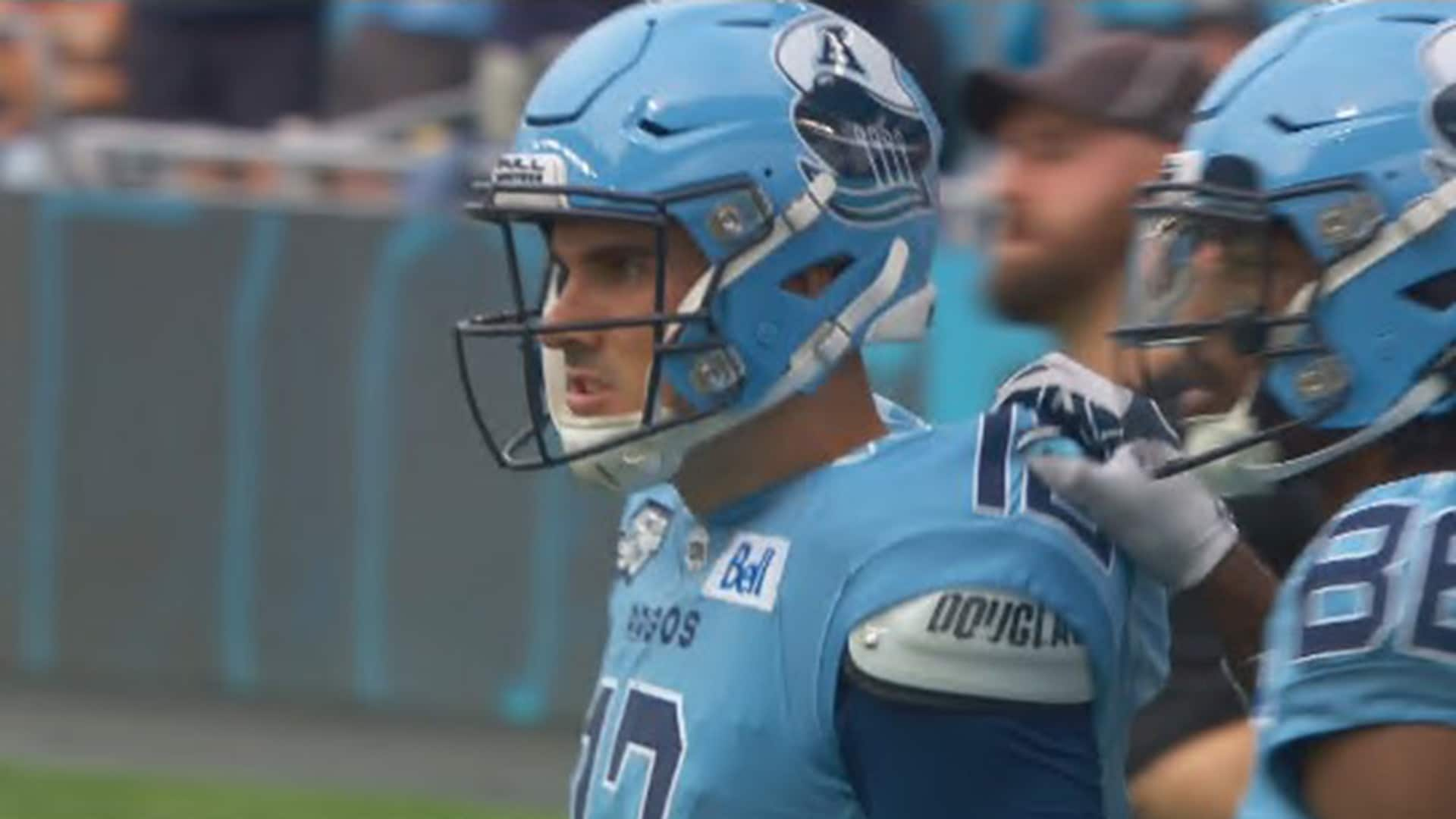 Chad Kelly 'showed great leadership' in Argos' season debut 