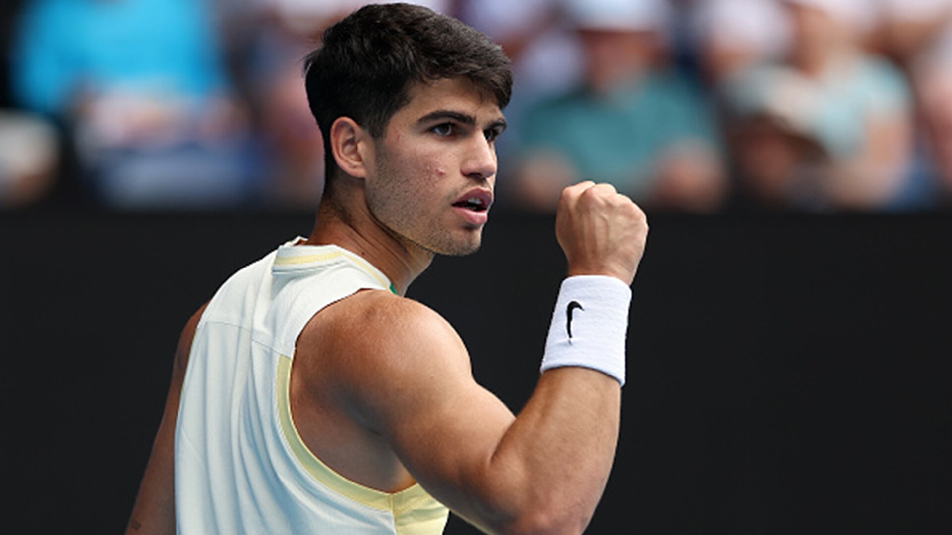 Alcaraz cruises into fourth round at Australian Open for the first time ...