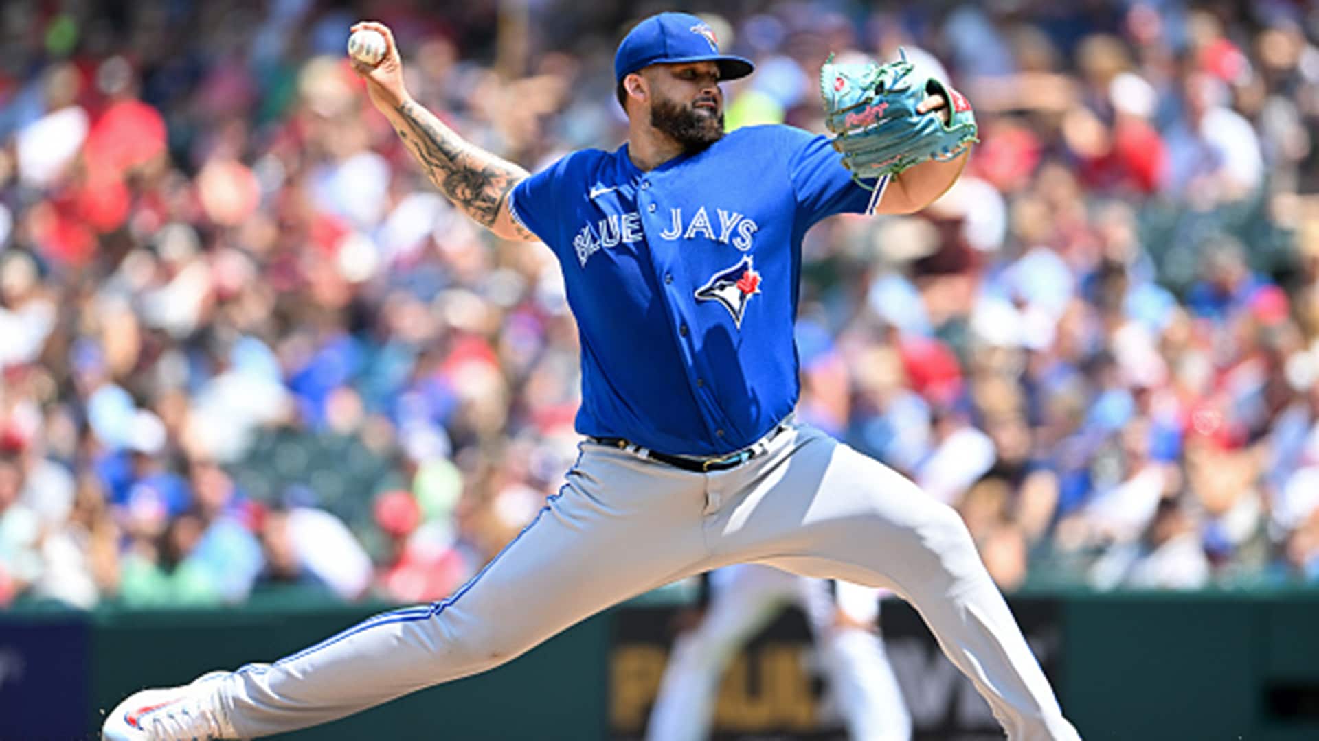 Toronto Blue Jays hold on to early lead, top Pittsburgh Pirates