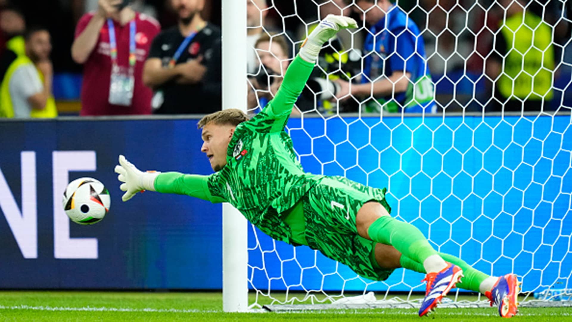 uefa-euro-2024-top-saves-of-the-day-from-july-6th-video-tsn