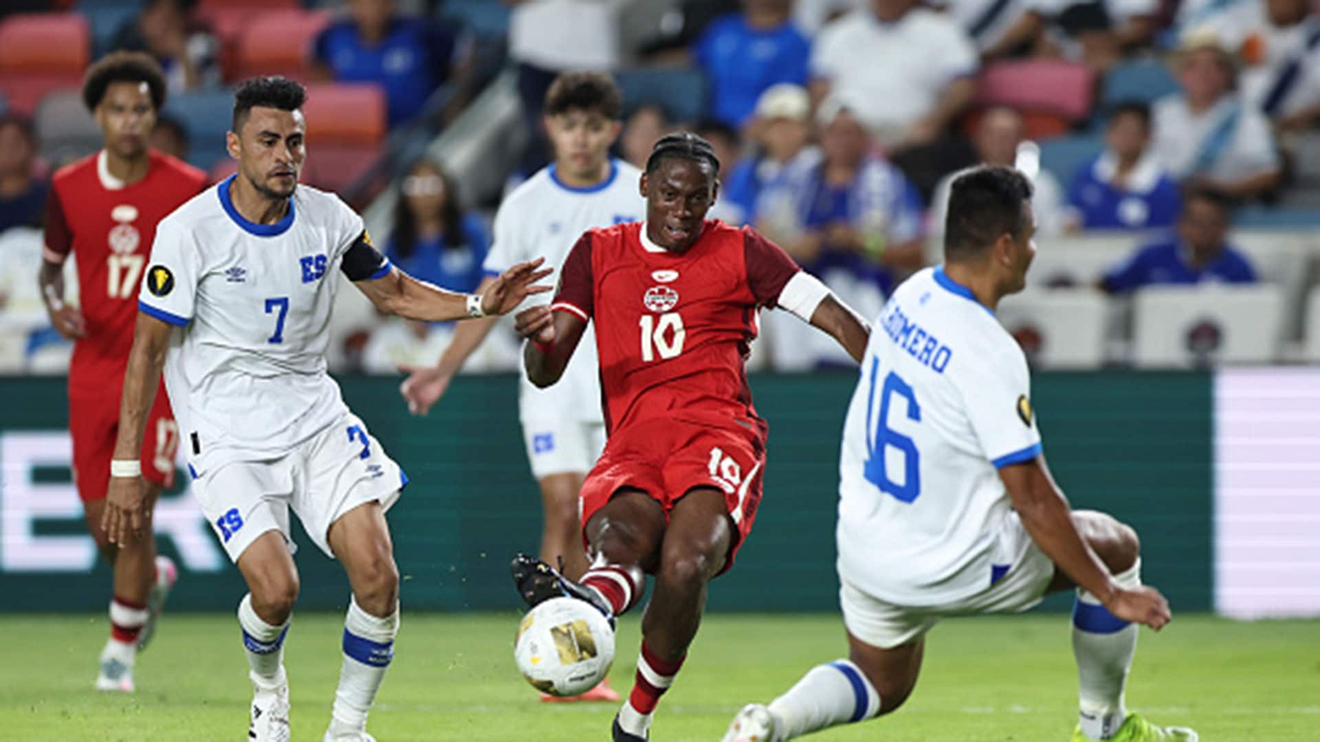 Canada reaches Gold Cup quarters after 'scrappy' win over El Salvador