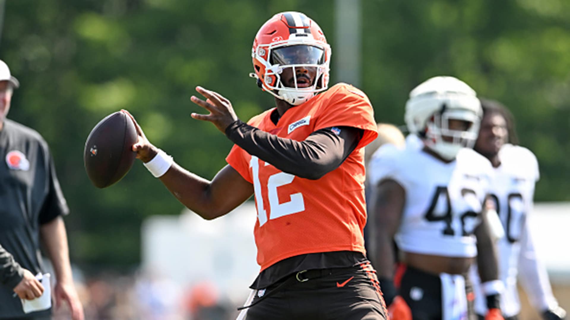 Report: Browns QB Sanders suffers oblique injury in practice