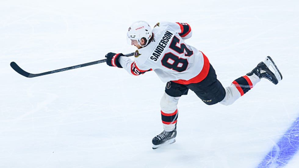 Chicago Blackhawks sign Frank Nazar to 7-year, $46M deal